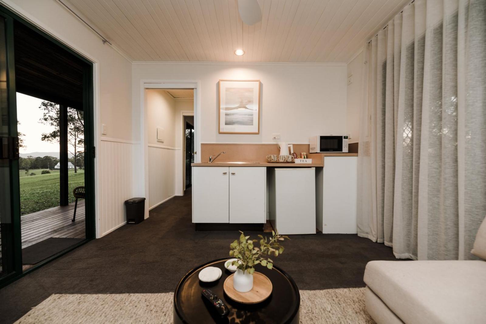 Cabins At Lovedale Wedding Chapel Exterior foto
